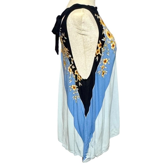 Free People Beat of My Heart Floral Sleeveless Keyhole High Neckline Halter Top - Picture 7 of 11